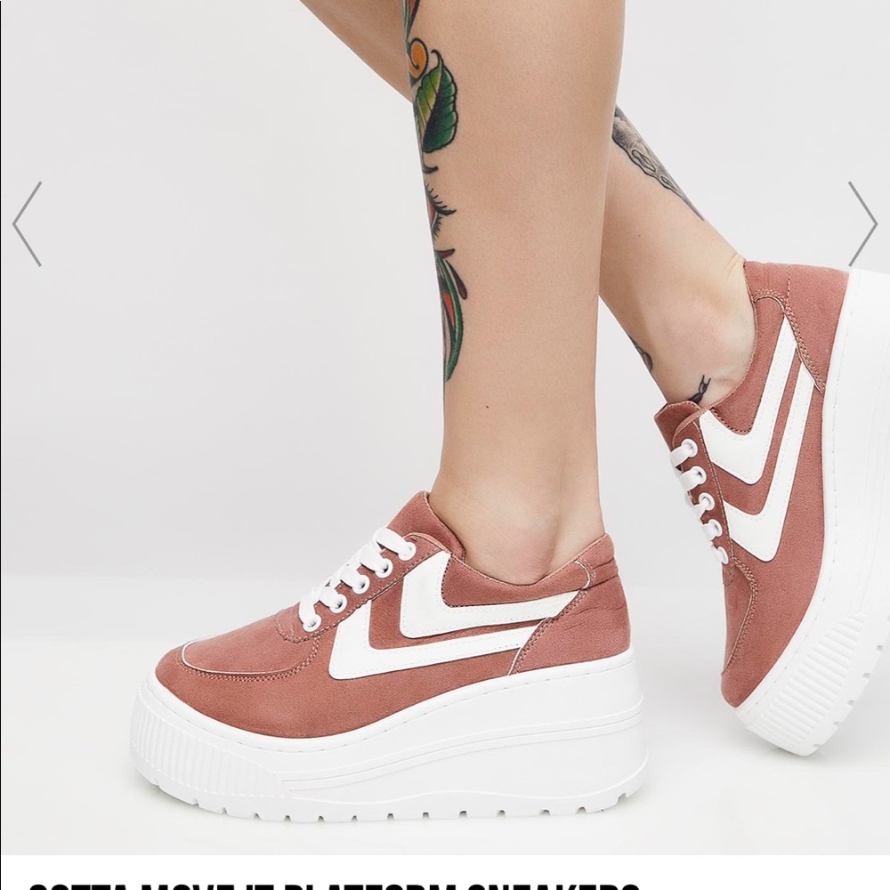 Platform sneakers